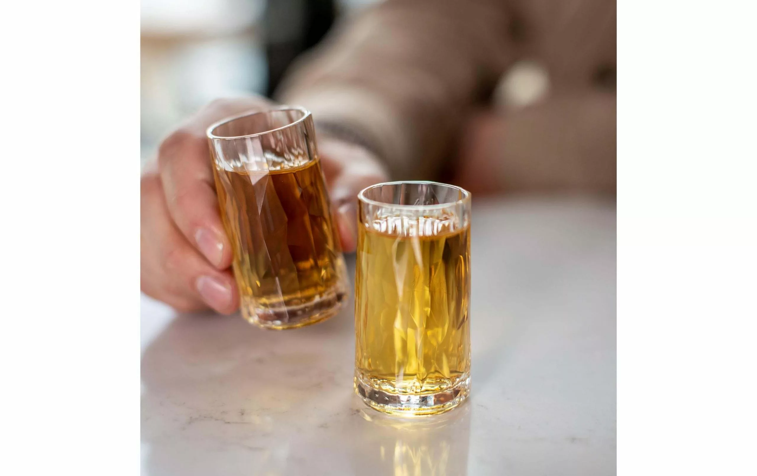 Koziol Schnapsglas Superglas Club No. 7, 40 Ml, 4 Stück - Schnaps- & Likör Gläser 3 Koziol Schnapsglas Superglas Club No. 7, 40 Ml, 4 Stück - Schnaps- & Likör Gläser – Bild 3